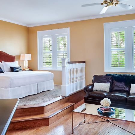 Inn At Carnall Hall Fayetteville Zewnętrze zdjęcie