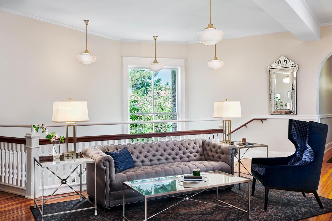 Inn At Carnall Hall Fayetteville Zewnętrze zdjęcie